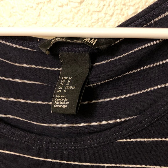 🌺🌺H&am Basic Top 🌺🌺 - Picture 3 of 4